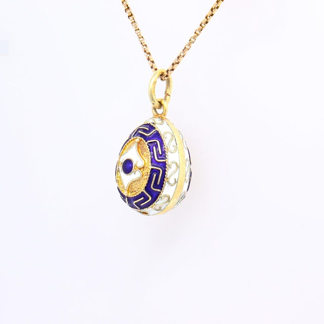 Vintage 14k Gold and Blue & White Enamel Figural Russian Style Egg Charm Pendant For Sale In Philadelphia - Image 6 of 12