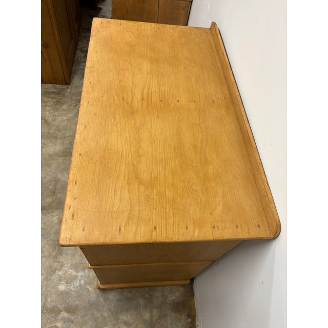 19th Century 19th Century English Pine Chest of Drawers For Sale - Image 5 of 9