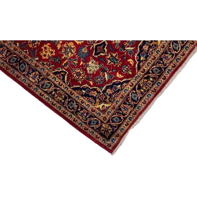 Hand-Knotted Middle Eastern Keshan Rug in Sheep's Wool For Sale - Image 4 of 6