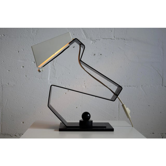 Mid-Century Modern Table Lamp – A Masterpiece of Timeless Design Elevate your space with this stunning Mid-Century Modern...