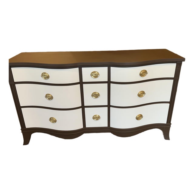 Drexel Nine Drawers, Serpentine, Mid-Century Dresser For Sale