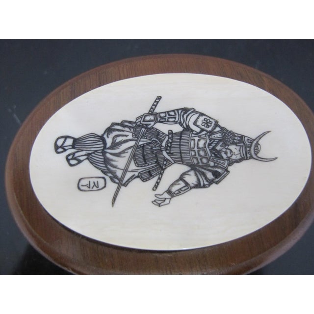 Small Japanese Oval Wood Box With Etched Bone Samurai Warrior For Sale - Image 9 of 9