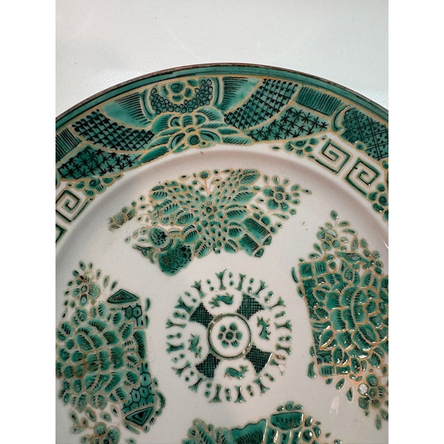 Green Fitzhugh Style Porcelain Plates Set With Gilt Rim - Set of Five For Sale - Image 14 of 14