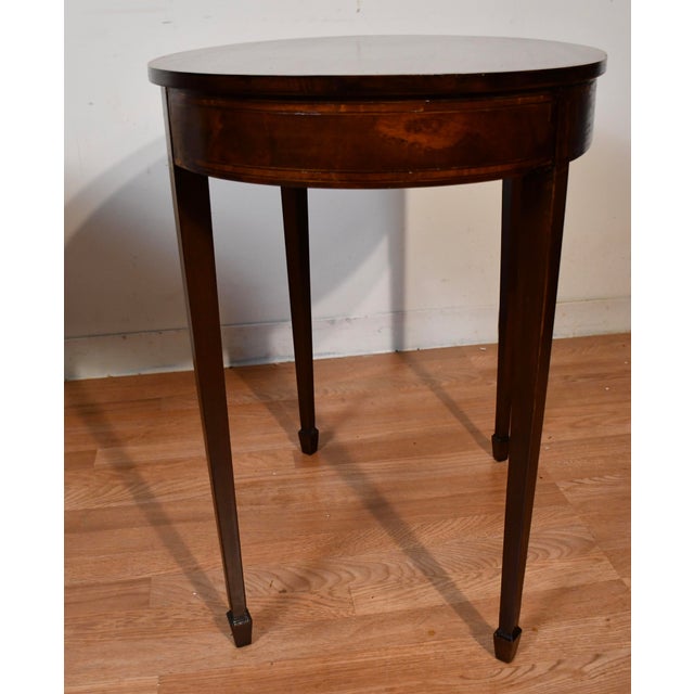 1910s Pair Antique English Hepplewhite Mahogany Side Tables / End Tables For Sale - Image 16 of 18