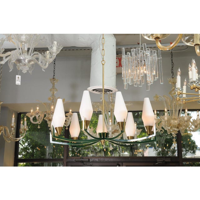 1950s 1950s 10-Light Brass & Lacquer Green Chandelier in Manner of Stilnovo For Sale - Image 5 of 12
