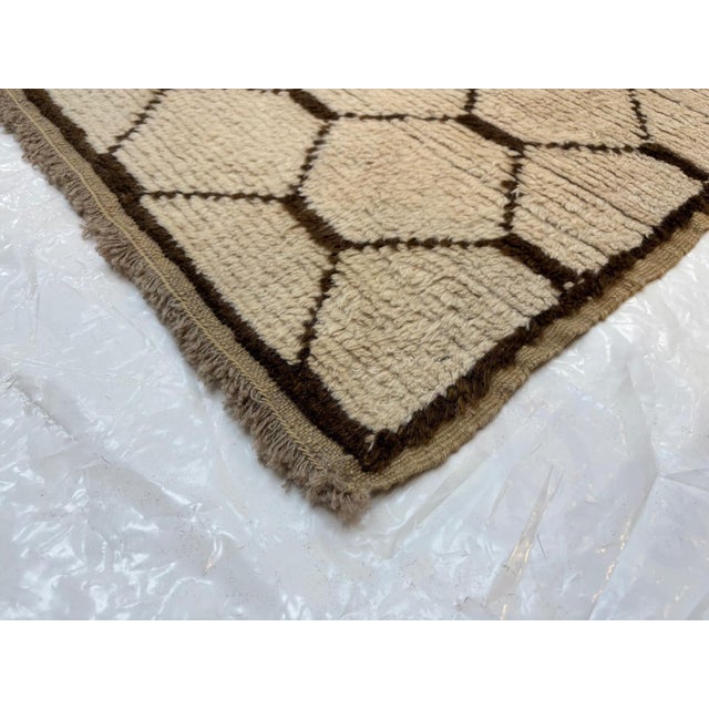 1980s Moroccan Rug , 9' X 12' For Sale - Image 4 of 4