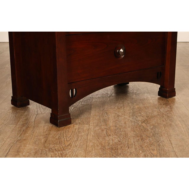 Stickley Edinburgh Collection Pair Of Cherry Nightstands For Sale - Image 12 of 18