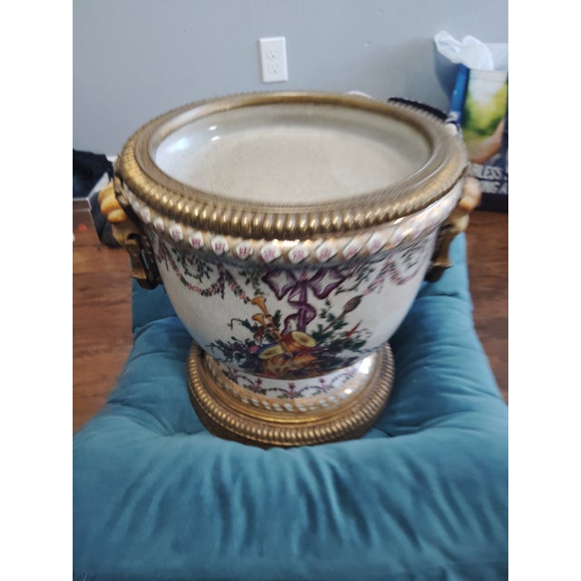 Late 18th Century Wong Lee-Antique Vase For Sale - Image 5 of 5