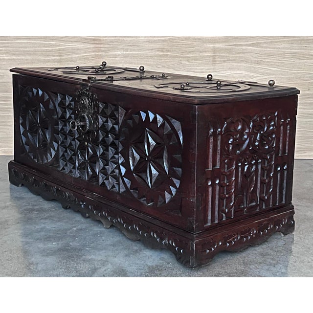 19th Century Italian Carved Cassone Trunk with Original Hardware, 1890s For Sale - Image 6 of 18