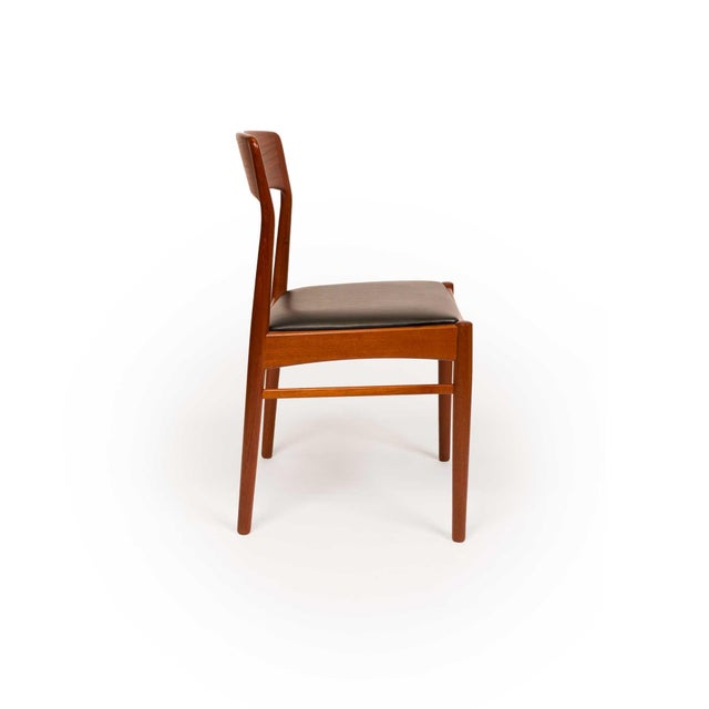 1960s Henning Kjaernulf Model 26 Dining Chairs for Korup Stolefabrik, 1960s Set of Six For Sale - Image 5 of 9