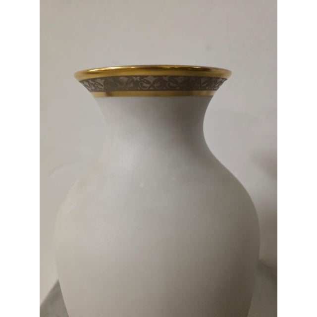 Porcelain Vase with Pure Gold from Longo, 1960s For Sale - Image 6 of 13