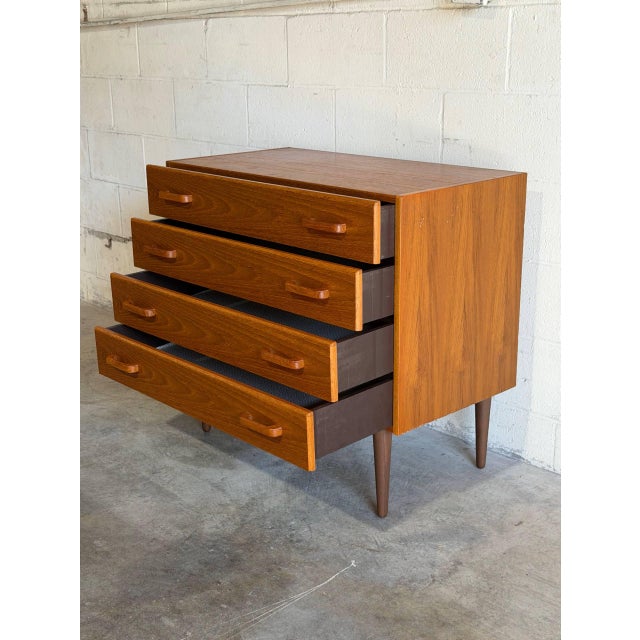 1960s Danish Teak 4-Drawer Dresser Compact Mid-Century Modern Chest of Drawers 1960s For Sale - Image 5 of 10