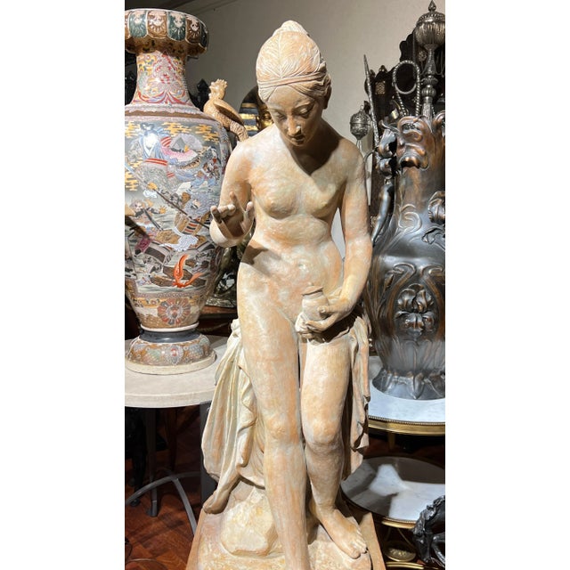 Lifesize Neoclassical Terracotta Figure of Bathing Venus For Sale In New York - Image 6 of 12
