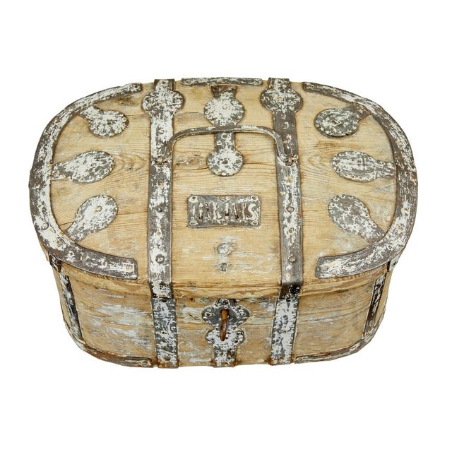 19th Century Swedish Scraped Pine Strong Box, 1850s For Sale - Image 5 of 7