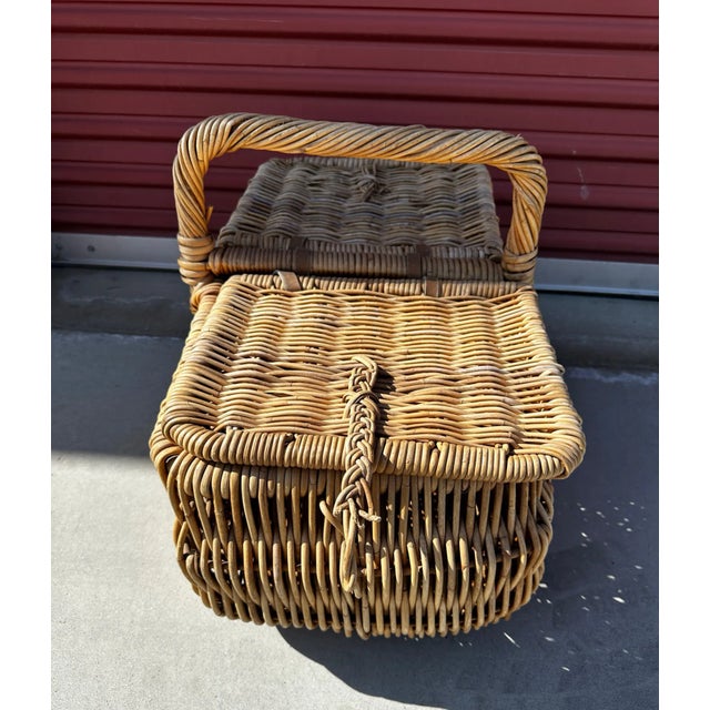 1940s Vintage French Double Sided Picnic Basket For Sale - Image 5 of 9
