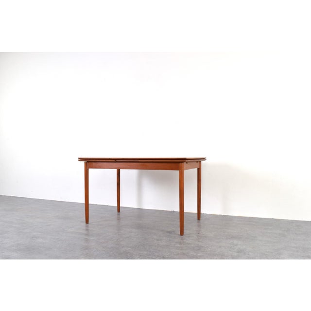 Wood Mid-Century Modern Danish Extendable Dining Table in Teak, 1960s For Sale - Image 7 of 18