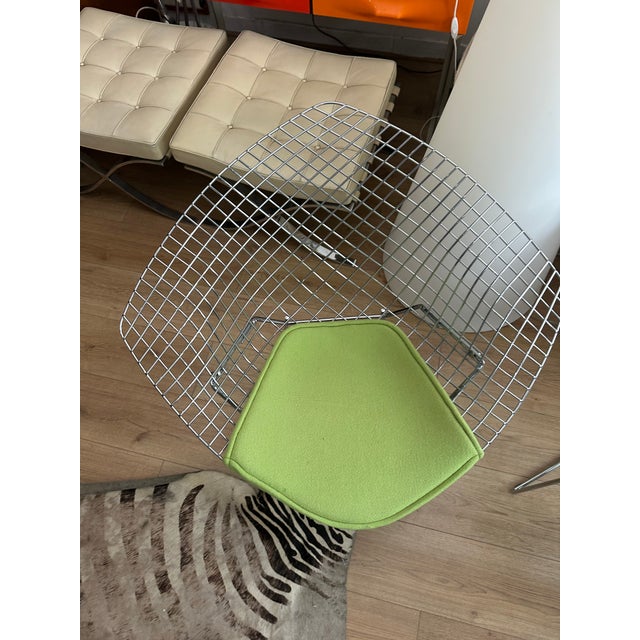 Diamond Lounge Chair by Harry Bertoia for Knoll Inc., 2010s For Sale - Image 3 of 7