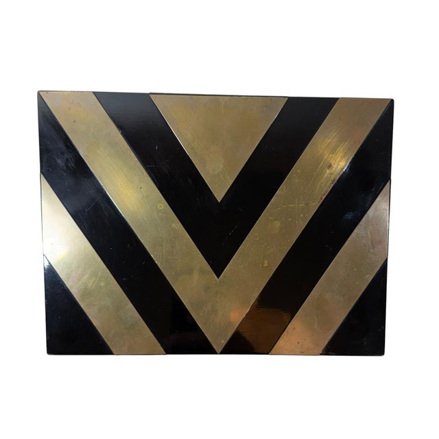 American Mid 20th Century American Black Lacquer Box With Brass Inlay For Sale - Image 3 of 10