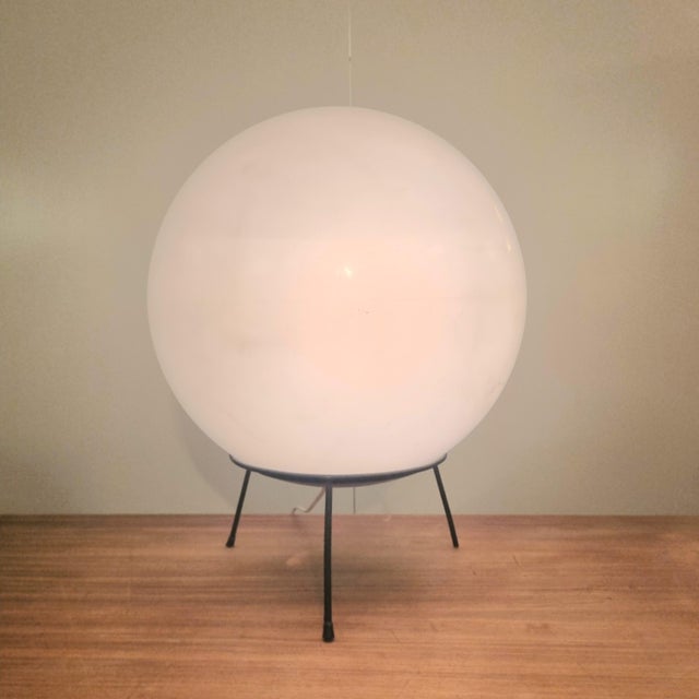 Large Plastic Sphere Globe Table Lamp from Raak Amsterdam, 1970s For Sale - Image 4 of 14