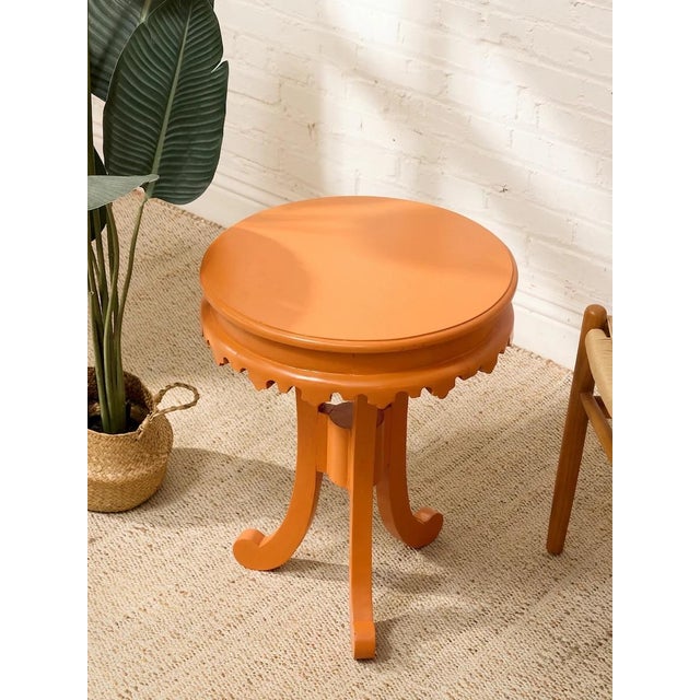 Vintage 1970s Scalloped Round Side Table in Peach For Sale In Los Angeles - Image 6 of 7