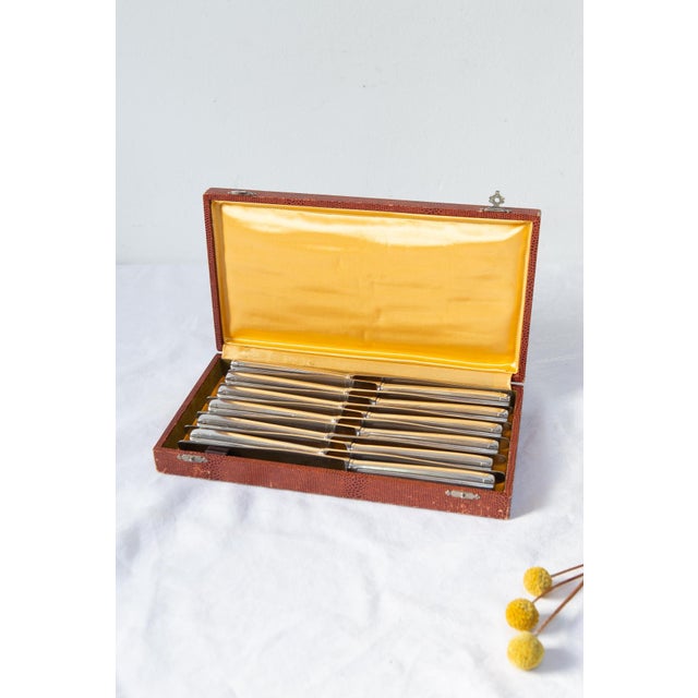 Measurements and weight: 24.5 cm (119 grams). Stamped SIA and BAYARD inscription on the stainless steel blades. The...