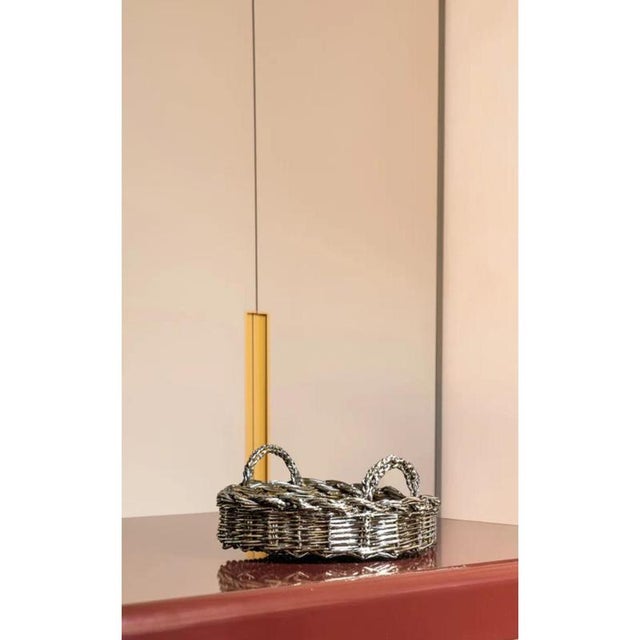 El 05 Decorative Basket in Metal-Plated Hand-Woven Wicker by Caspal For Sale - Image 4 of 8