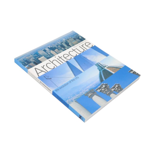 Key Moments in Architecture - The Evolution of the City by Graham Vickers. Published in 1999 by Da Capo Press of New York....