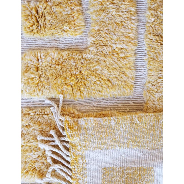 Mid-Century Modern Luxurious Beni Mrirt Rug - 8.2 X 5.1 Ft For Sale - Image 3 of 8