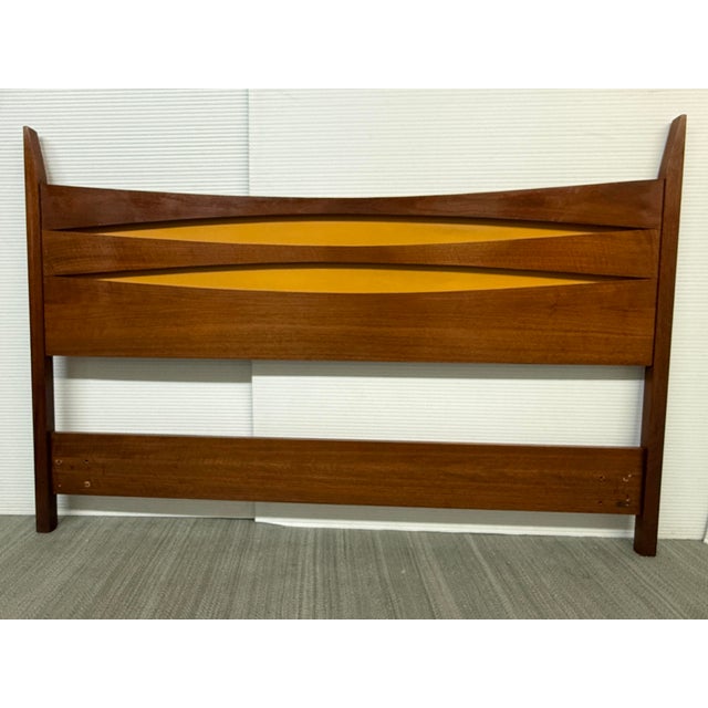 West Michigan Furniture Co. Queen Size West Michigan Furniture MCM Headboard For Sale - Image 4 of 12