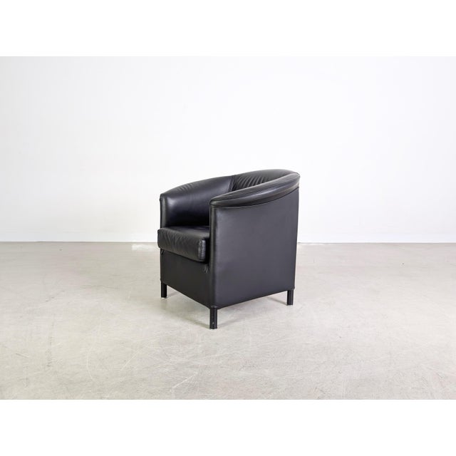 Aura Armchair in Black Leather by Paolo Piva for Wittmann For Sale - Image 6 of 10