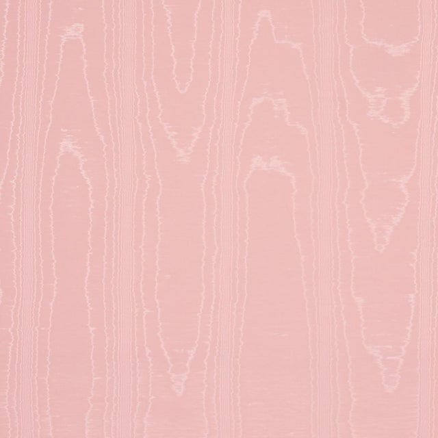 Sample - Schumacher Washington Moiré Fabric In Pink For Sale