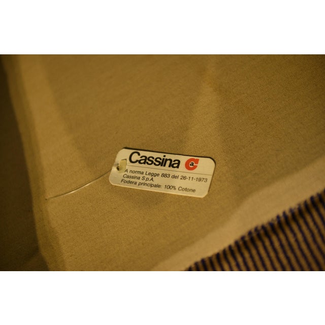 Cassina First Edition Maralunga 3-Seater Sofa and Lounge Chairs by Vico Magistretti for Cassina, 1973, Set of 3 For Sale - Image 4 of 17