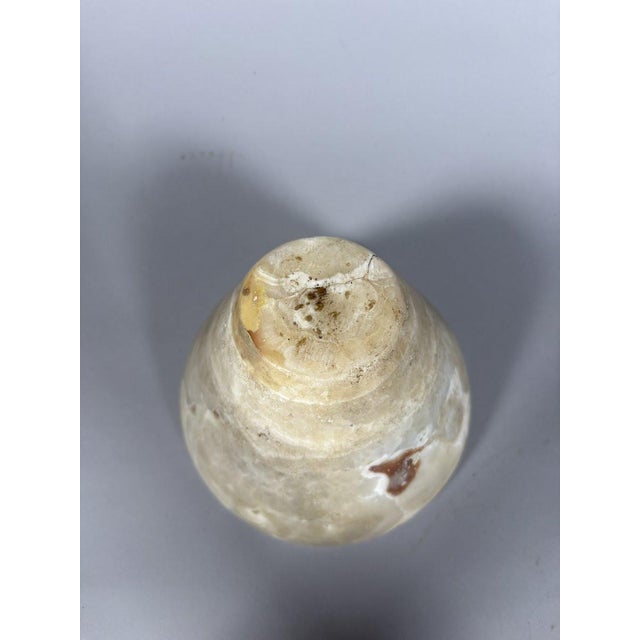 Alabaster vase with banded Egyptian decoration, Late Period, ca. 664–332 BC For Sale - Image 6 of 6