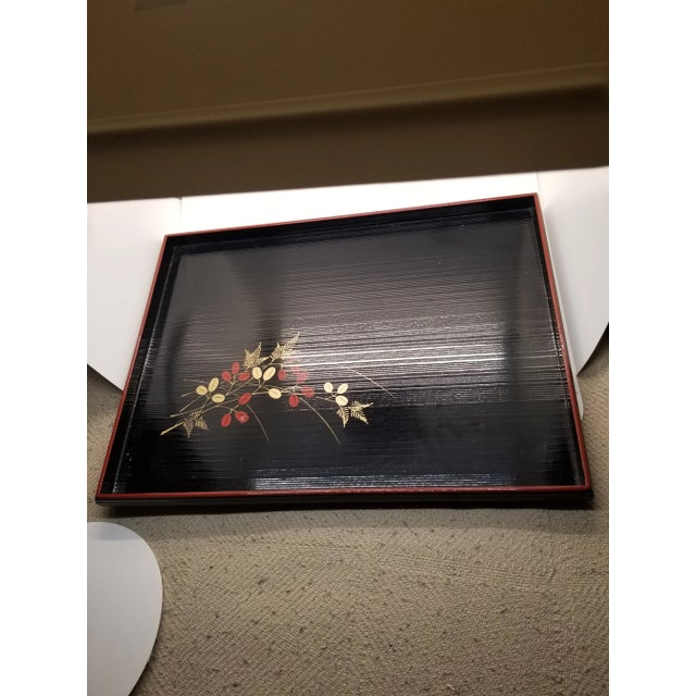 1970s Asian Shikata Wood Lacquered Black Floral Flower Design Japanese Chinese Serving Tray For Sale - Image 4 of 4