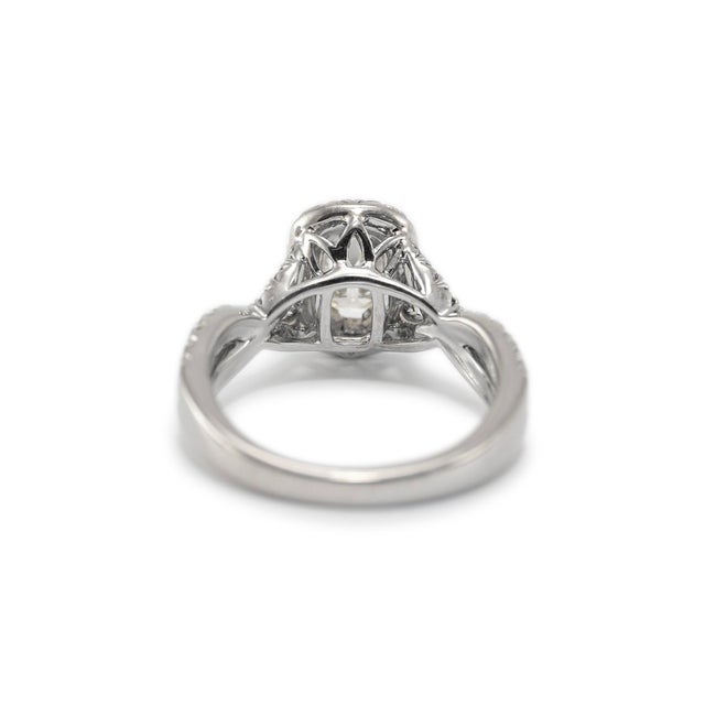 18k White Gold Gia 1.01ct Cushion Cut Diamond Crossover Shank Engagement Ring For Sale In Houston - Image 6 of 12