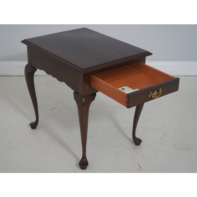 Queen Anne Stickley Queen Anne 1 Drawer Mahogany Lamp Table For Sale - Image 3 of 17