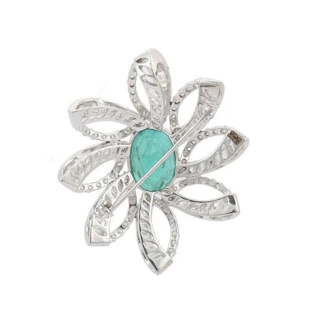Real 7.25 CTW Diamond 7.5 CTW Emerald Floral Brooch in 18k Solid Gold For Sale - Image 9 of 15