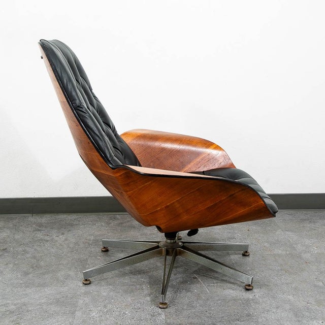 Mid Century Modern Lounge Chair Plycraft Mr Tufted Black Swivel George Mulhauser For Sale - Image 9 of 11