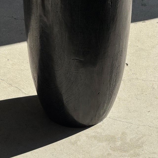 1980s Cylindrical Side Table in Black Mango Wood, 1980s For Sale - Image 5 of 11