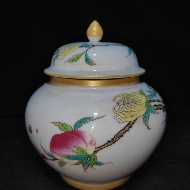 Late 20th Century Pair of Chinese Famille Rose Porcelain Covered Jars With Peach & Finger Citron Motif For Sale - Image 5 of 9