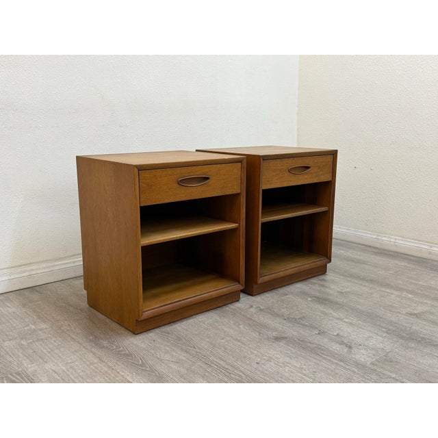Pair of Mid Century Modern Nightstands For Sale - Image 9 of 11
