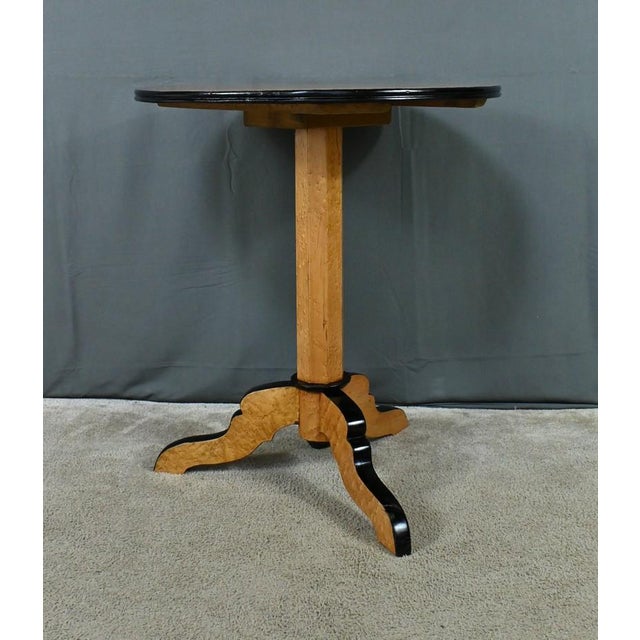 Brown 19th Century Napoleon III Speckled Maple Pedestal Table For Sale - Image 8 of 11