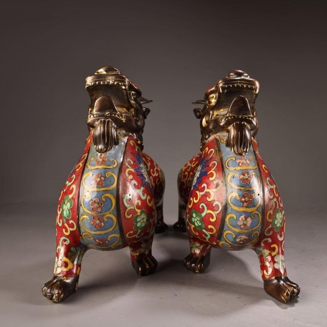 Traditional Pair of Antique Cloisonné Enamel Pixiu Statues, Mythical Beast Figures, 2.6kg Each For Sale - Image 3 of 9