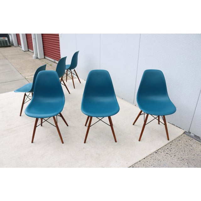MCM Herman Miller Eames Molded Plastic Dining Chairs Dowel Base DSW - Set of 6 For Sale - Image 10 of 18