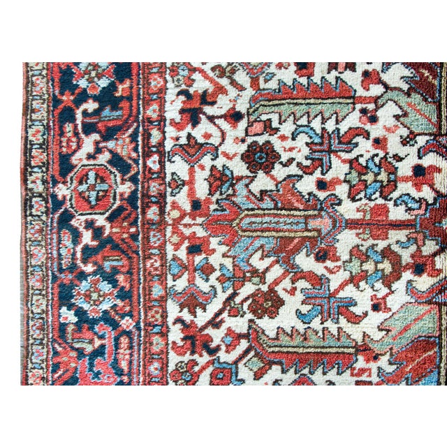 Early 20th Century Persian Heriz Rug For Sale - Image 11 of 15
