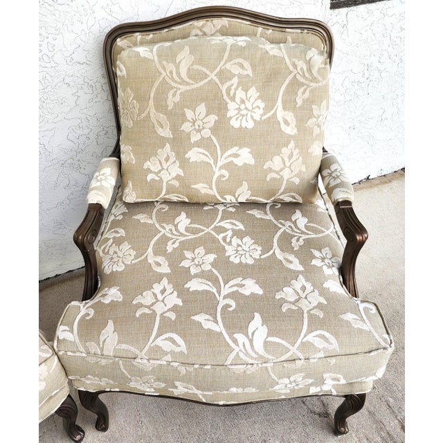 Vintage French Louis XV Armchairs Damask Linen Pair For Sale - Image 4 of 16