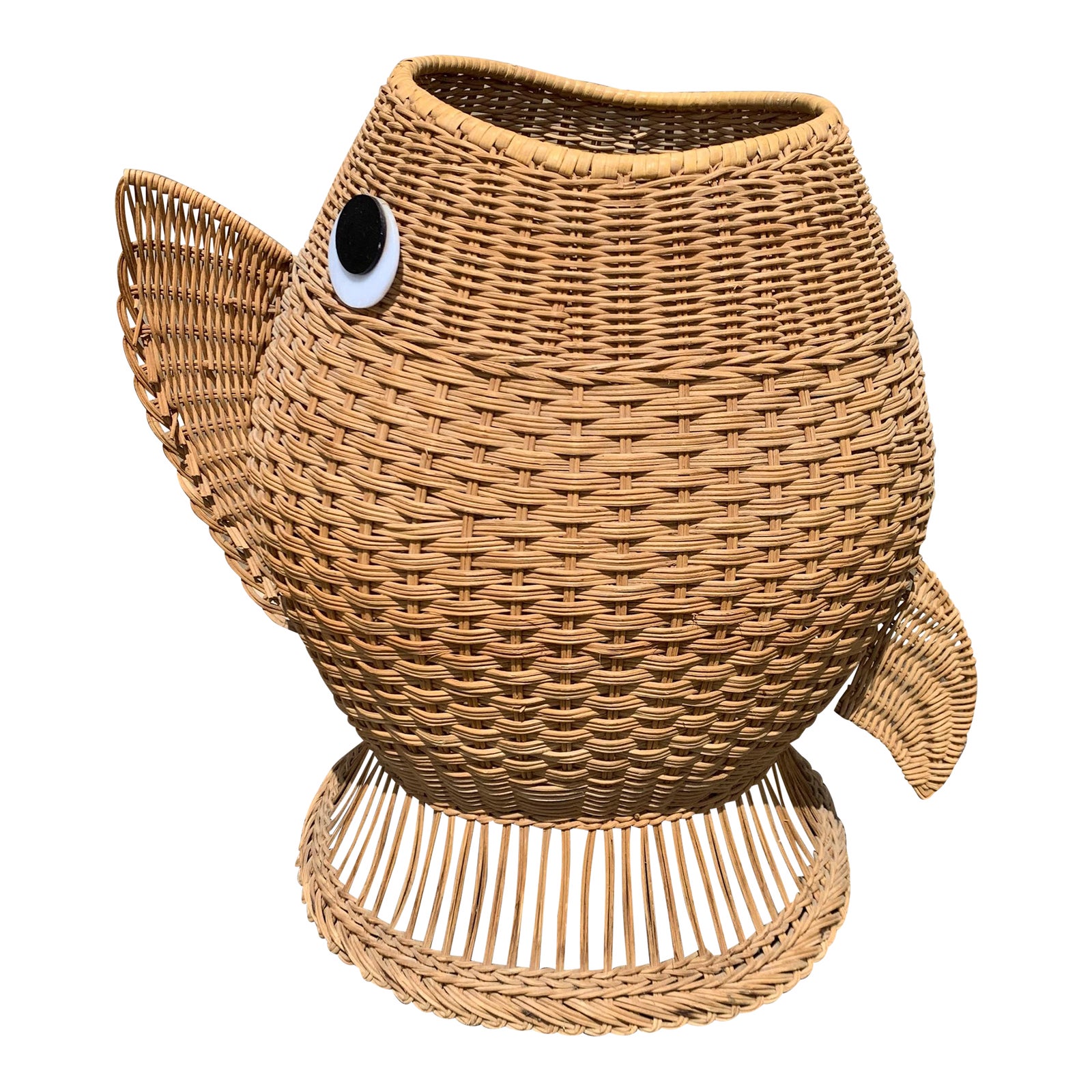 Vintage 1970s Wicker Animal Fish Laundry Basket Chairish