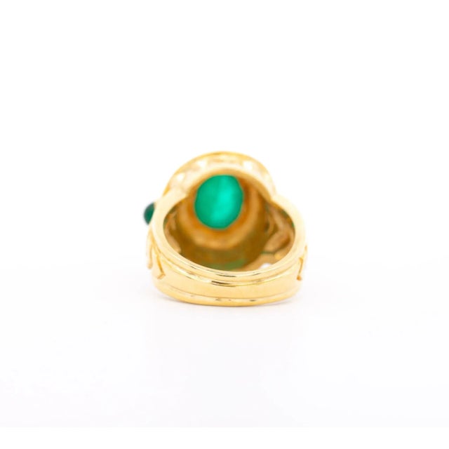 Mid 20th Century Vintage 3 Carat Cabochon Cut Colombian Emerald Bezel in 20k Yellow Gold Ring Size 6.25 For Sale - Image 5 of 10