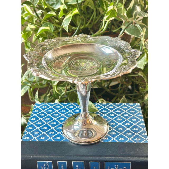 “Chantilly” by Gorham remains one of the most popular patterns collected. This compote is 6.25” wide and 5.25” tall so a...