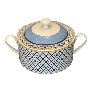 1990s Villeroy & Boch Perpignan 8" Covered Vegetable Dish
